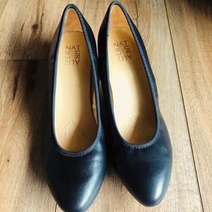 Naturalizer Black Pumps Size 9